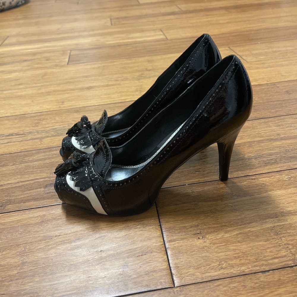 White House Black Market 4” Peep Toe Paten Pumps